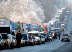 На границе с Литвой скопилось 1,3 тысячи грузовиков