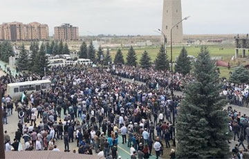 На митинге в Ингушетии из-за границы с Чечней открыли стрельбу