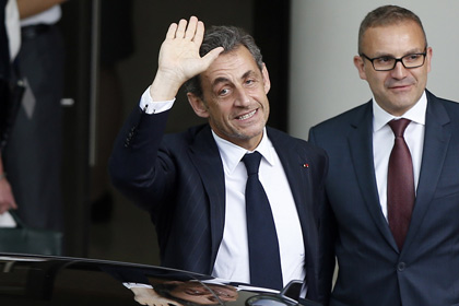 Во Франции приостановили коррупционное дело против Саркози