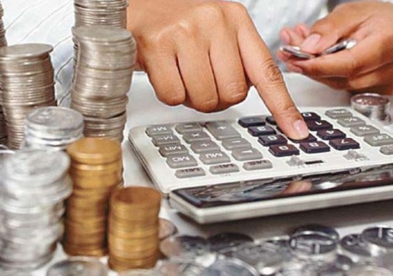 Средняя зарплата бюджетников в 2018 году прогнозируется на уровне 750-760 рублей