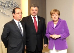 Меркель, Олланд и Порошенко обсудили ситуацию в Украине