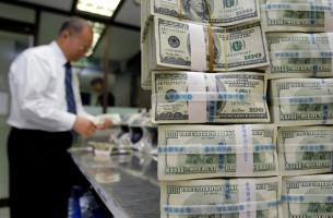 С долгом Беларуси в 3,2 миллиарда долларов помогут расплатиться вкладчики