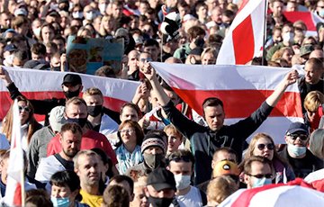 Российский политолог о протестах в Беларуси: Сыграет роль сезонный фактор