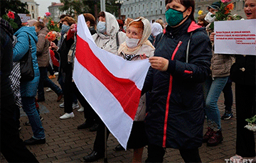 Белорусские пенсионерки: Гранаты нам нипочем и газ нам нипочем!
