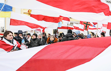Патриоты провели митинг по случаю годовщины Слуцкого восстания