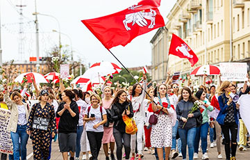 Грандиозный парад Женских миротворческих сил в столице Беларуси в фотографиях