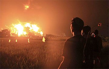 Мощный взрыв прогремел на нефтеперерабатывающем заводе в Индонезии