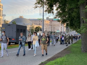 Во всех городах Беларуси проходят акции протеста. Начались массовые задержания