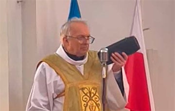 В Польше ксендз во время службы спел вместе с прихожанами «Ой, у лузі червона калина»