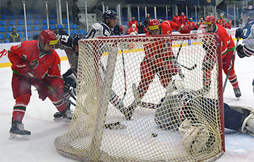 Юношеская сборная Беларуси по хоккею обыграла команду США