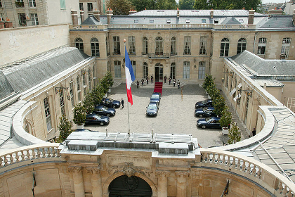 Резиденция премьер-министра Франции пустит с молотка коллекцию вин