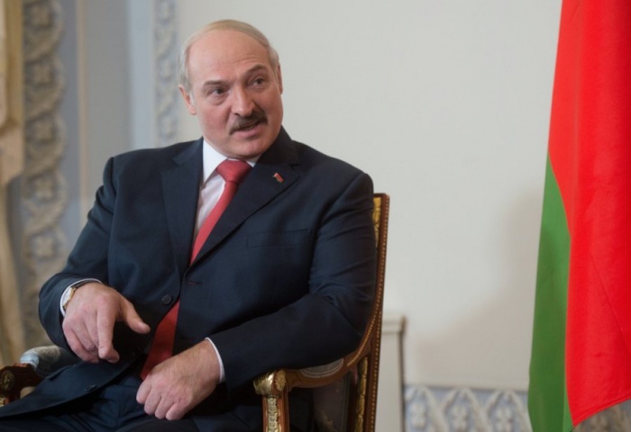 От выступления на телевидении кандидат Лукашенко также отказался