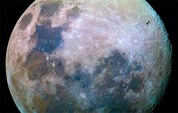 Ученые обнаружили на Луне более 100 тысяч новых кратеров