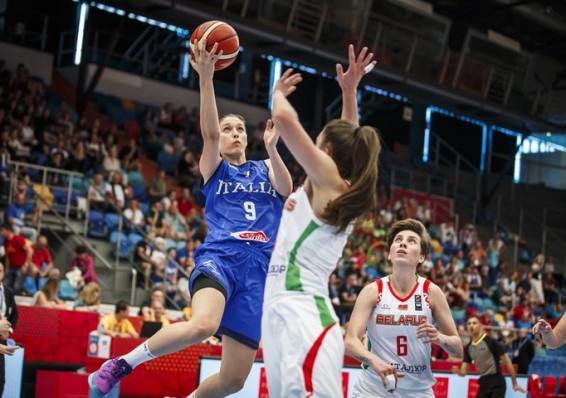 Первая игра на чемпионате Европы по баскетболу окончилась для белорусок поражением