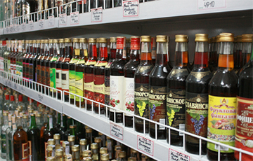 В 2017 году белорусы выпили по восемь литров «чернил» на человека