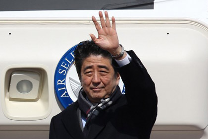 Южнокорейцы приравняли премьера Японии к лидеру КНДР