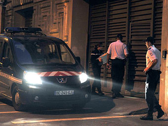 В полиции Марселя нашли вымогателей и наркоторговцев