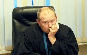 Разыскиваемый в Украине судья Чаус бежал в Крым через Беларусь