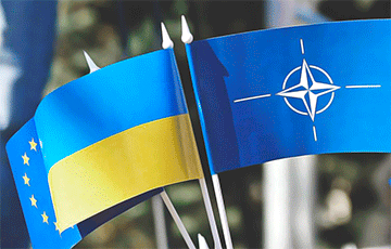 Более половины украинцев выступает за вступление Украины в НАТО и ЕС