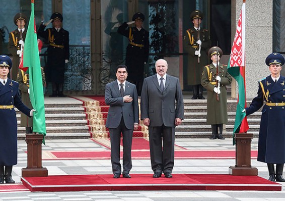 Лукашенко отправляется во Вьетнам и Туркменистан