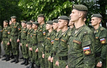Из российской армии массово бегут офицеры