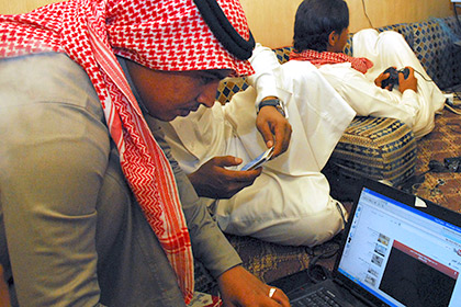 В ОАЭ ввели тюремный срок за брань в интернете
