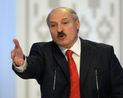 Лукашенко призвал Запад и Россию утихомириться