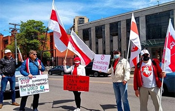Жители Оттавы вышли на акцию солидарности со свободной Беларусью