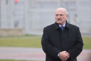 Лукашенко готов помочь Польше в борьбе с COVID-19, но врачей предостерег от эмиграции