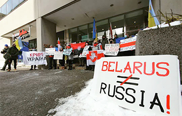 Белорусы и украинцы Торонто объединились в знак солидарности