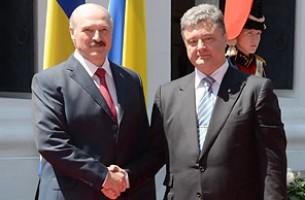 Порошенко попросил Беларусь помочь в переговорах с Россией