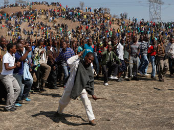 В ходе беспорядков в ЮАР погибли более 30 шахтеров