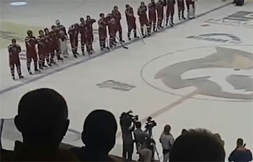 И.о. председателя Федерации хоккея Беларуси Баскова освистали после финала Кубка Салея