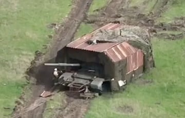 Московитский «танк-черепаха» стал легкой целью для ВСУ