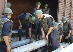 В Беларусь везут 500 вагонов российских боеприпасов