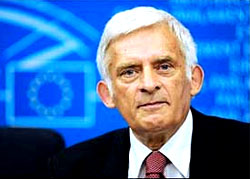 Президент Европарламента призвал освободить руководителя «Вясны»