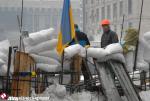 Майдан превратился в ледяную крепость (Видео, онлайн)