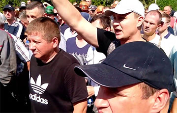 Рабочие Мозырского НПЗ выдвинули требования властям