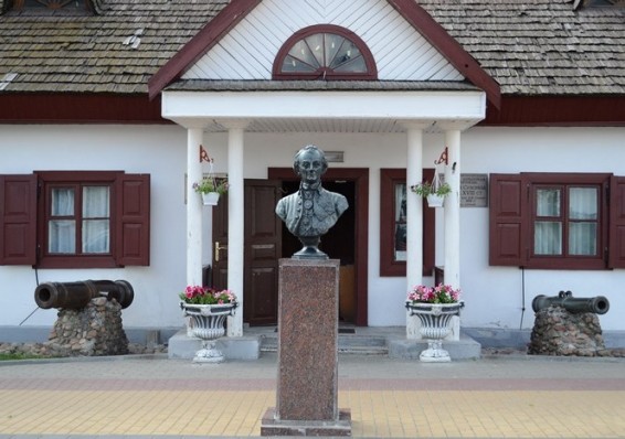 Оформление музея Суворова в Кобрине стоит почти как проведение республиканского «Купалья»
