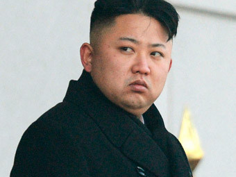 Ким Чен Ын подарил каждому ребенку по килограмму конфет