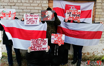 Микрорайон Билево в Витебске вышел на акцию протеста