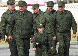 Лукашенко назвал Колю своим преемником