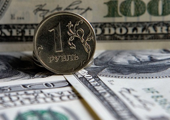 Девальвация российского рубля ухудшит экспортные возможности Беларуси