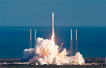 Falcon 9 успешно прошла испытания перед запуском Crew Dragon
