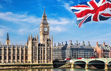 Британский парламент впервые за 700-летнюю историю проведет виртуальное заседание