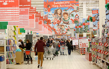 Белорусам на заметку: Как будут работать ТЦ и магазины в Польше на Новый год