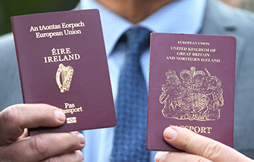 Британцы массово получают ирландские паспорта