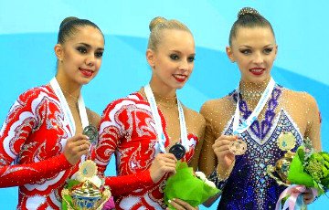 Белорусские гимнастки выиграли серебряные медали в командном зачете на ЧМ в Штутгарте