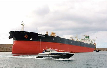 На иранском нефтяном танкере в Красном море произошли два взрыва