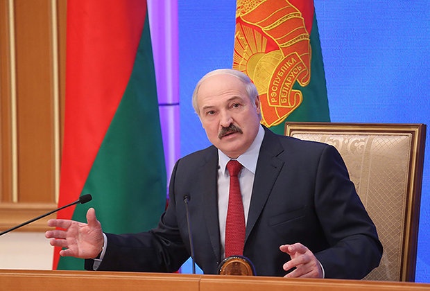 Лукашенко поехал на АЭС